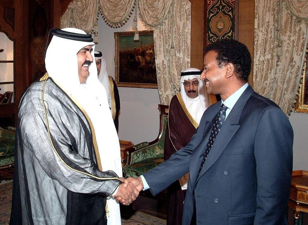 أمير قطر ومصطفى عثمان إسماعيل عن حكومة السودان وحركة قرنق