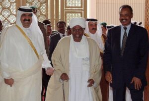 حمد بن جاسم والبشير في اتفاق بين السودان وإريتريا لتنمية الحدود