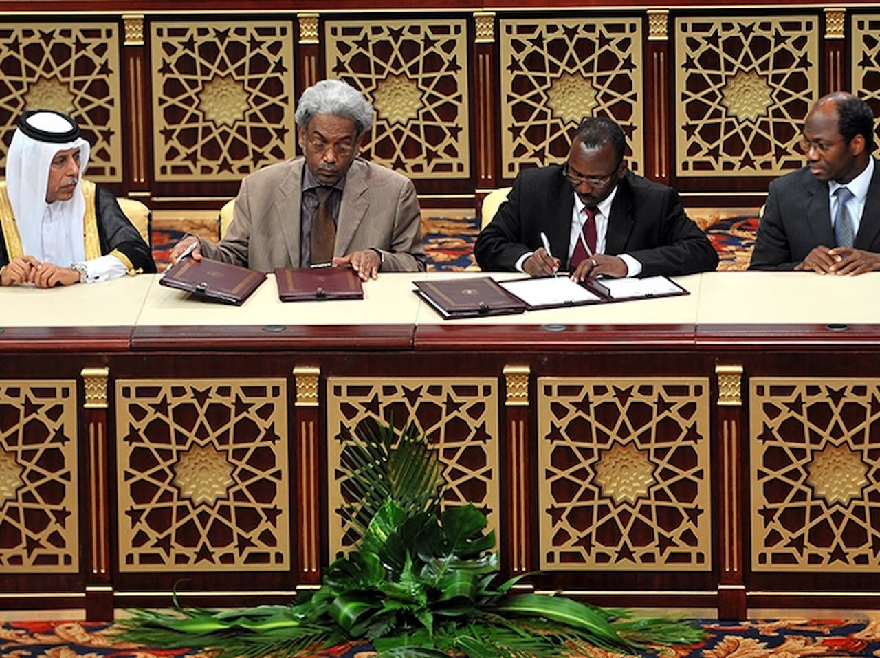 توقيع اتفاق سلام في دارفور بوساطة قطرية