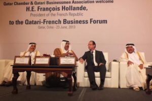 توقيع مذكرات تفاهم بين قطر وفرنسا بحضور حمد بن جاسم وهولاند
