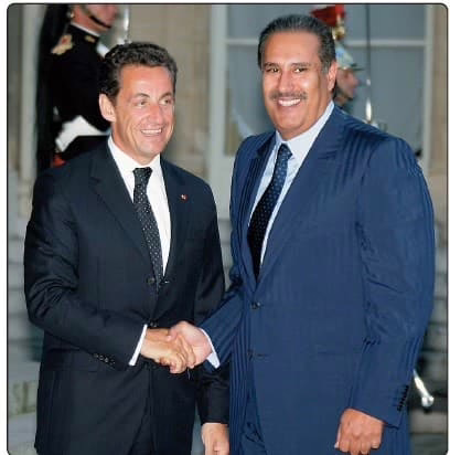 حمد بن جاسم رئيس وزراء قطر وساركوزي يبحثان سبل حل أزمة لبنان