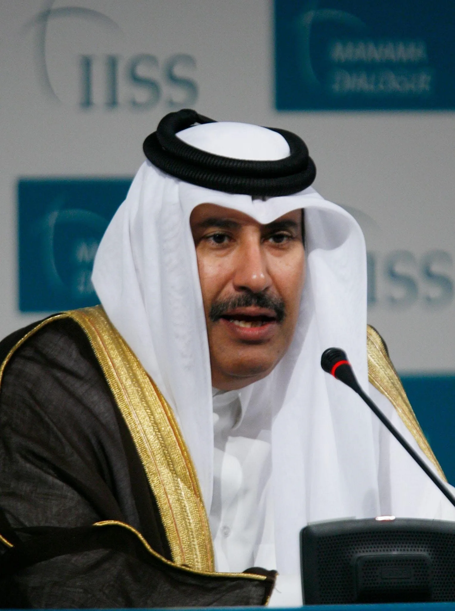 حمد بن جاسم يؤكد أن قطر تفضل الاستثمار ببنوك أوروبية