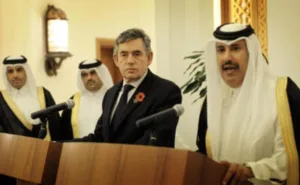 حمد بن جاسم وبراون ناقشا دور قطر في الأزمة المالية العالمية