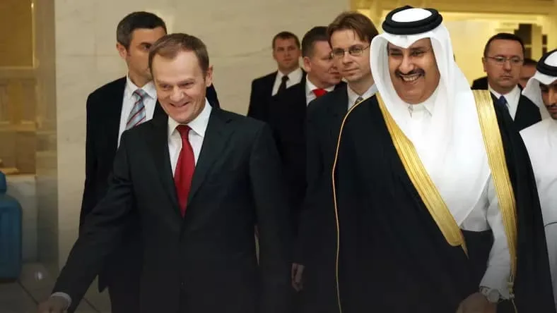 حمد بن جاسم ودونالد تاسك يبحثان استيراد بولندا الغاز القطري