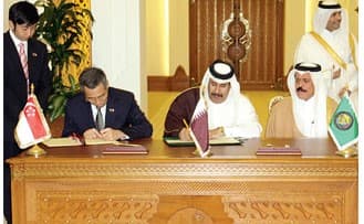 توقيع ‏اتفاقية بين مجلس التعاون وسنغافورة ومفاوضات اتفاقية الخليج وأوروبا