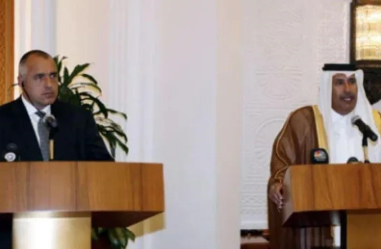 حمد بن جاسم ووزير الخارجية البلغاري يكشف عن استثمارات قطر بالخارج خلال 2009