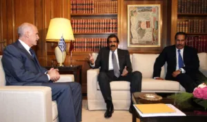 قطر القابضة تشتري حصة في شركة يوروبيان غولدفيلدز بحضور أمير قطر ورئيس وزراء اليونان وحمد بن جاسم