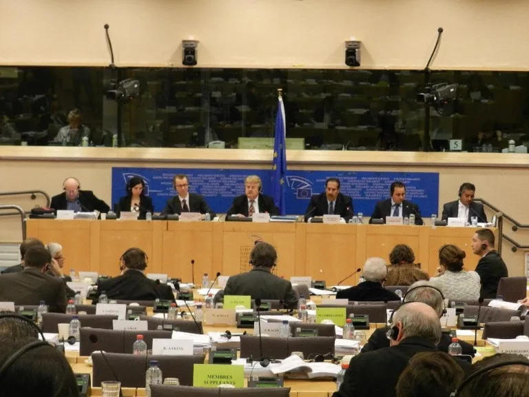 حمد بن جاسم يدعو لاحترام خيارات الشعوب العربية في التغيير