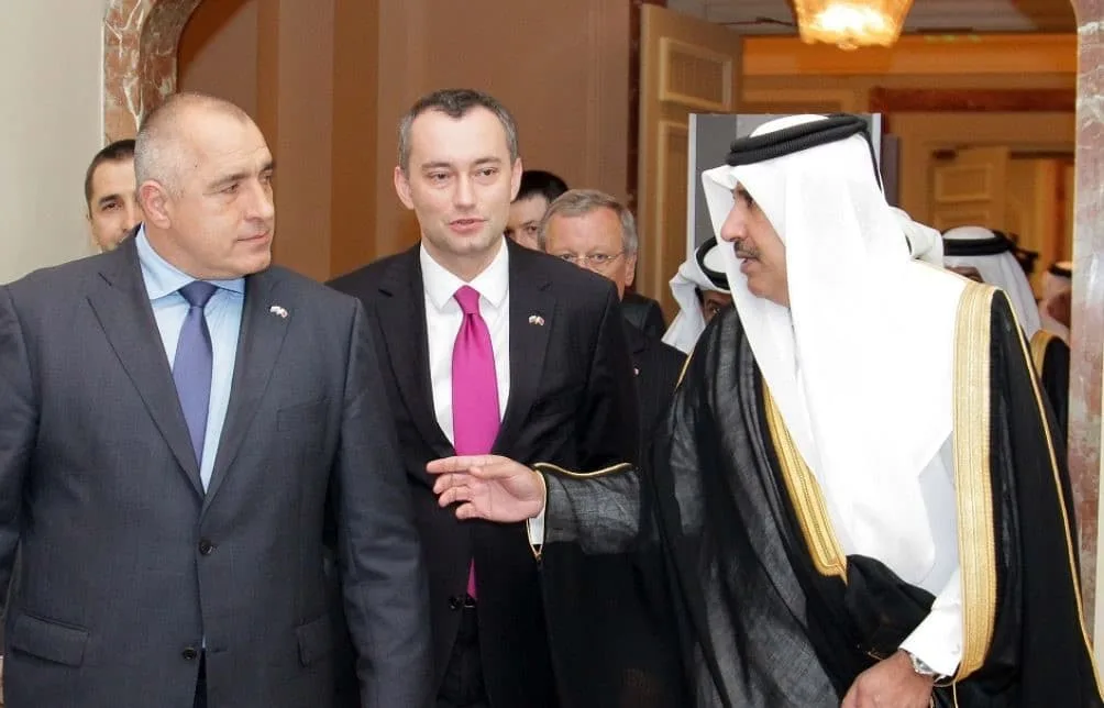 حمد بن جاسم: نحن بصدد تشكل موقف عربي تجاه الأزمة السورية