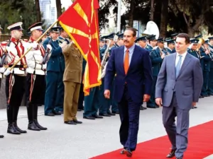 حمد بن جاسم يشهد توقيع اتفاقية بين قطر ومقدونيا