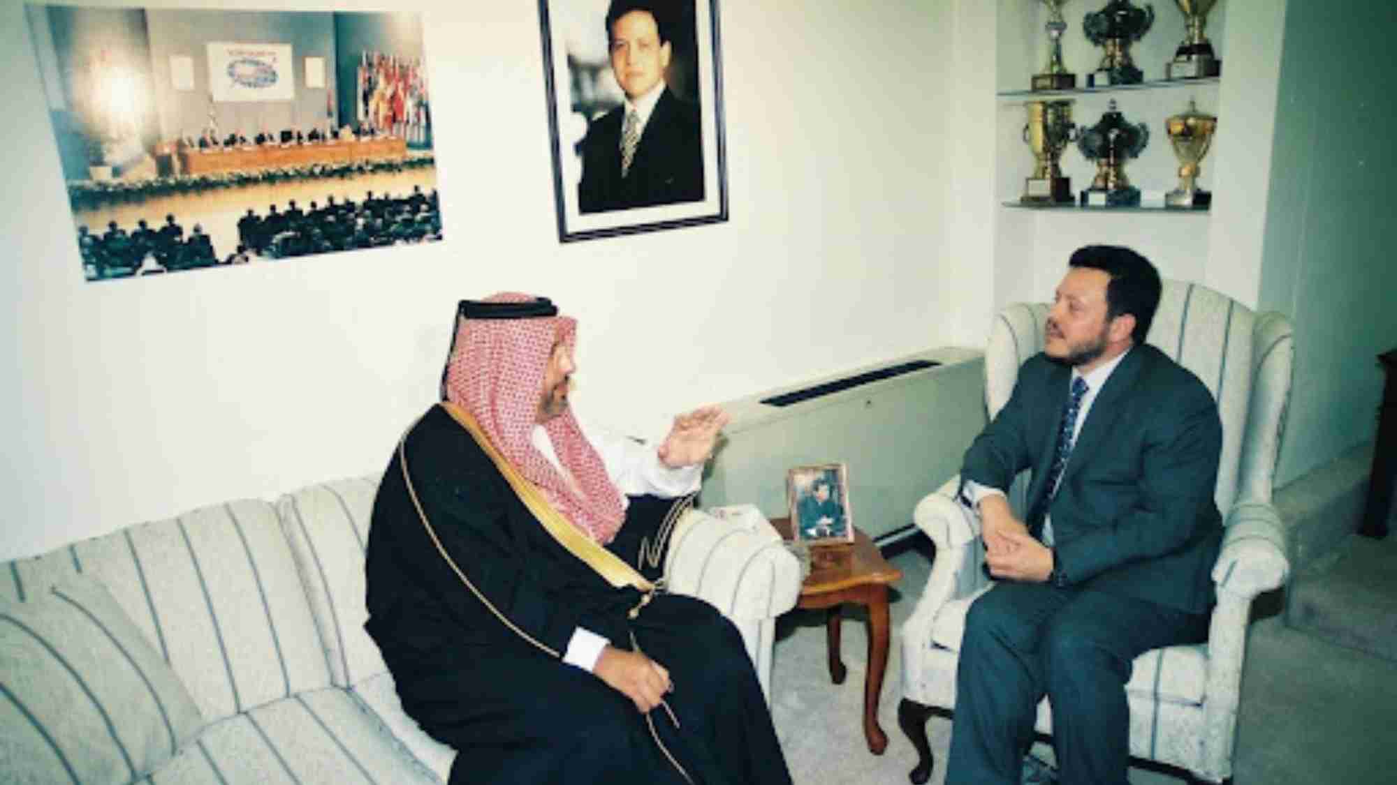 التقى الملك ونقل رسالة من أمير قطر.. حمد بن جاسم في الأردن