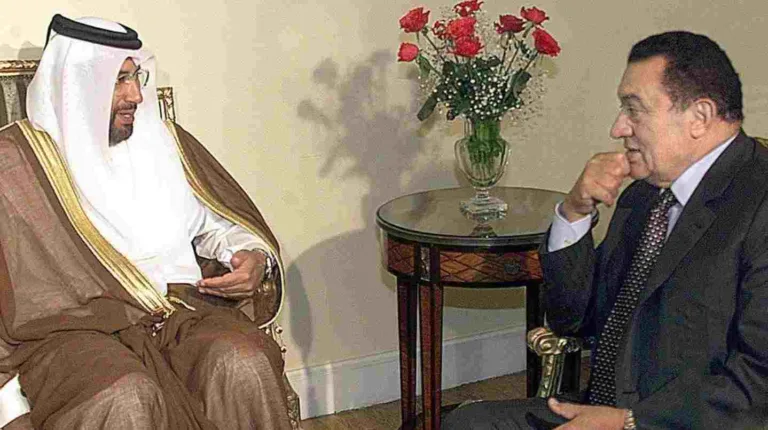 لقاء يجمع حمد بن جاسم وحسني مبارك في القاهرة