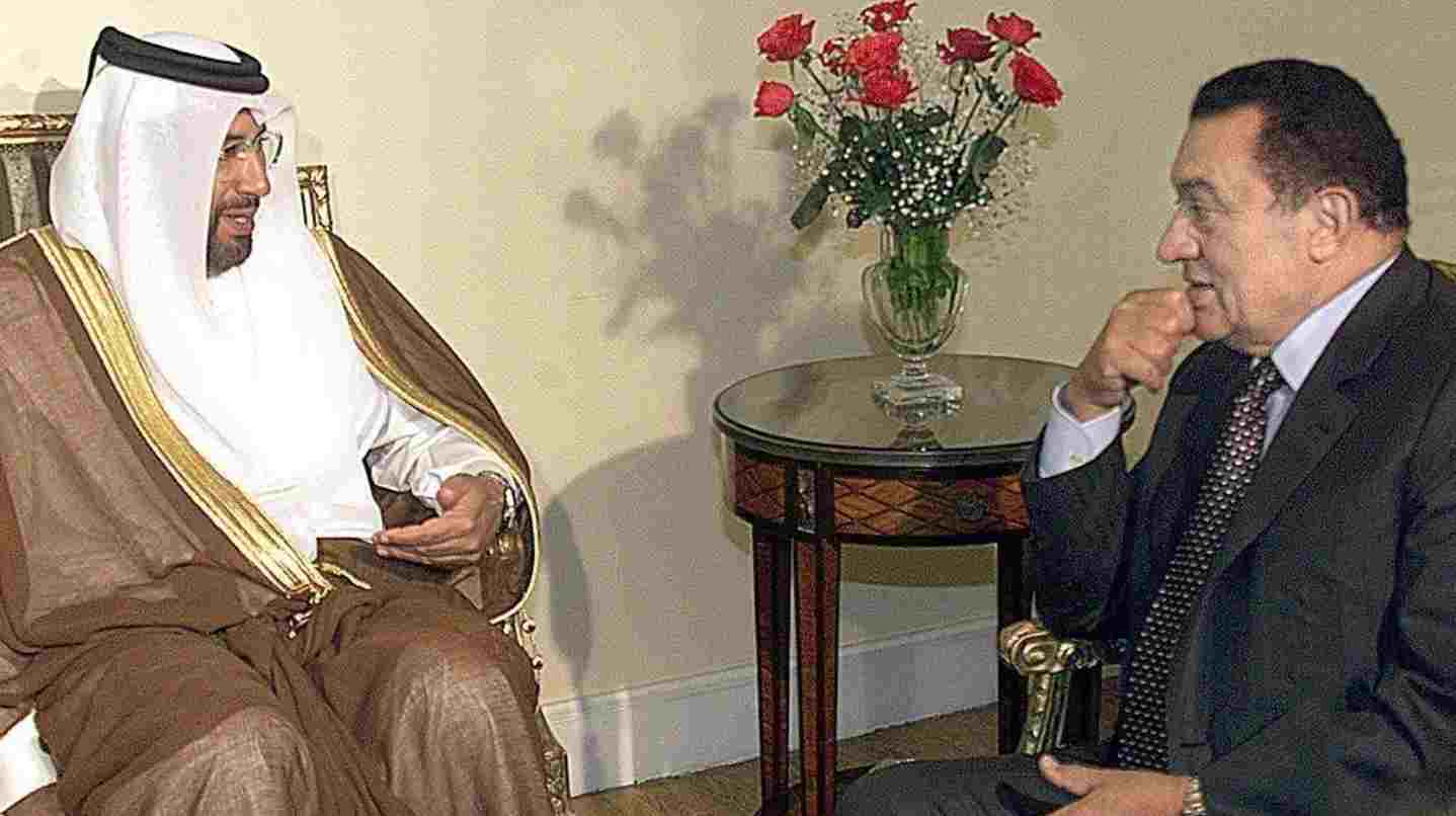 لقاء يجمع حمد بن جاسم وحسني مبارك في القاهرة