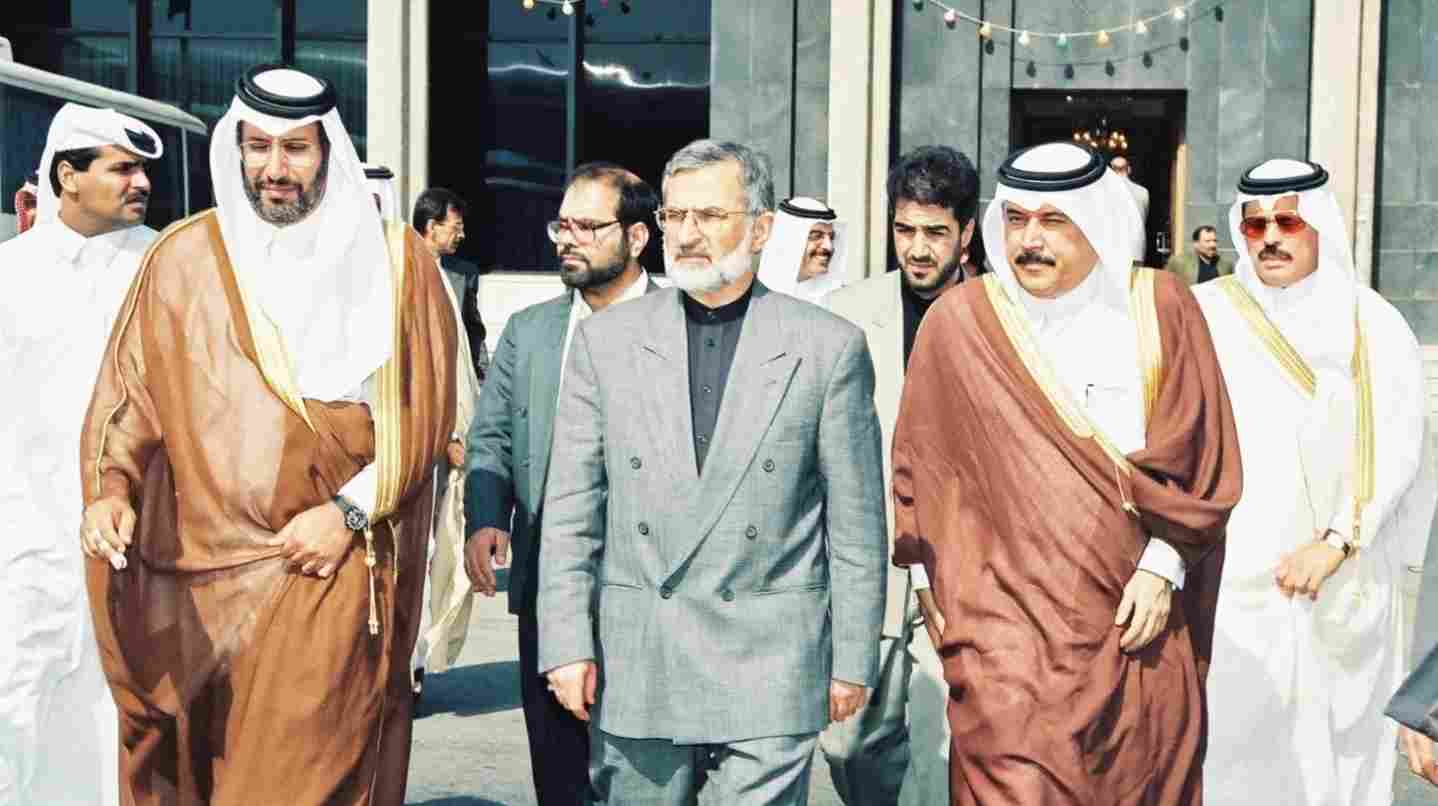 حمد بن جاسم وكمال خرازي يبحثان سبل دعم العراق والملف النووي