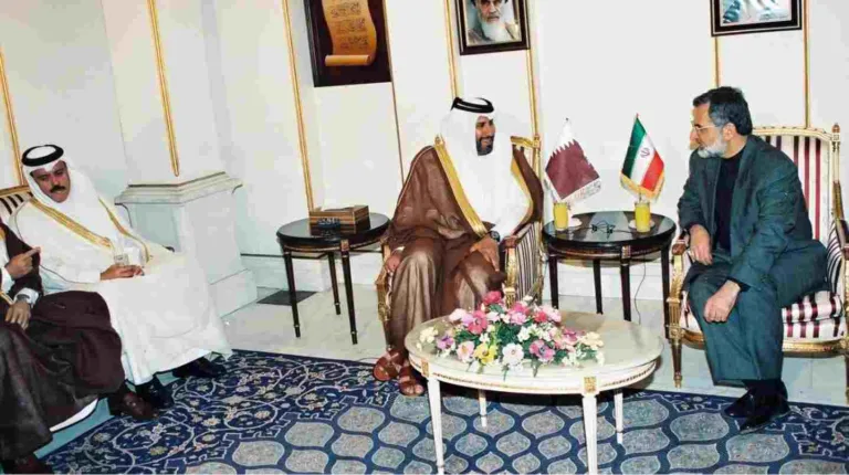 حمد بن جاسم يتلقى رسالة من كمال خرازي عن علاقات الدوحة وطهران