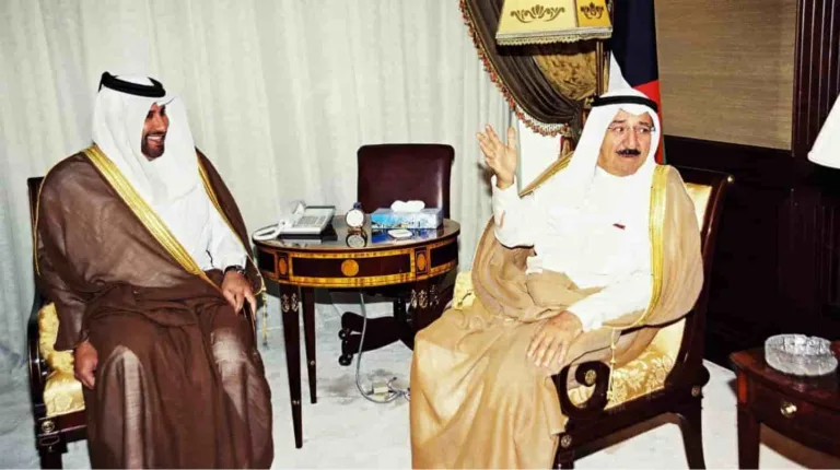 حمد بن جاسم يبعث رسالة إلى وزير خارجية الكويت بشأن العلاقات