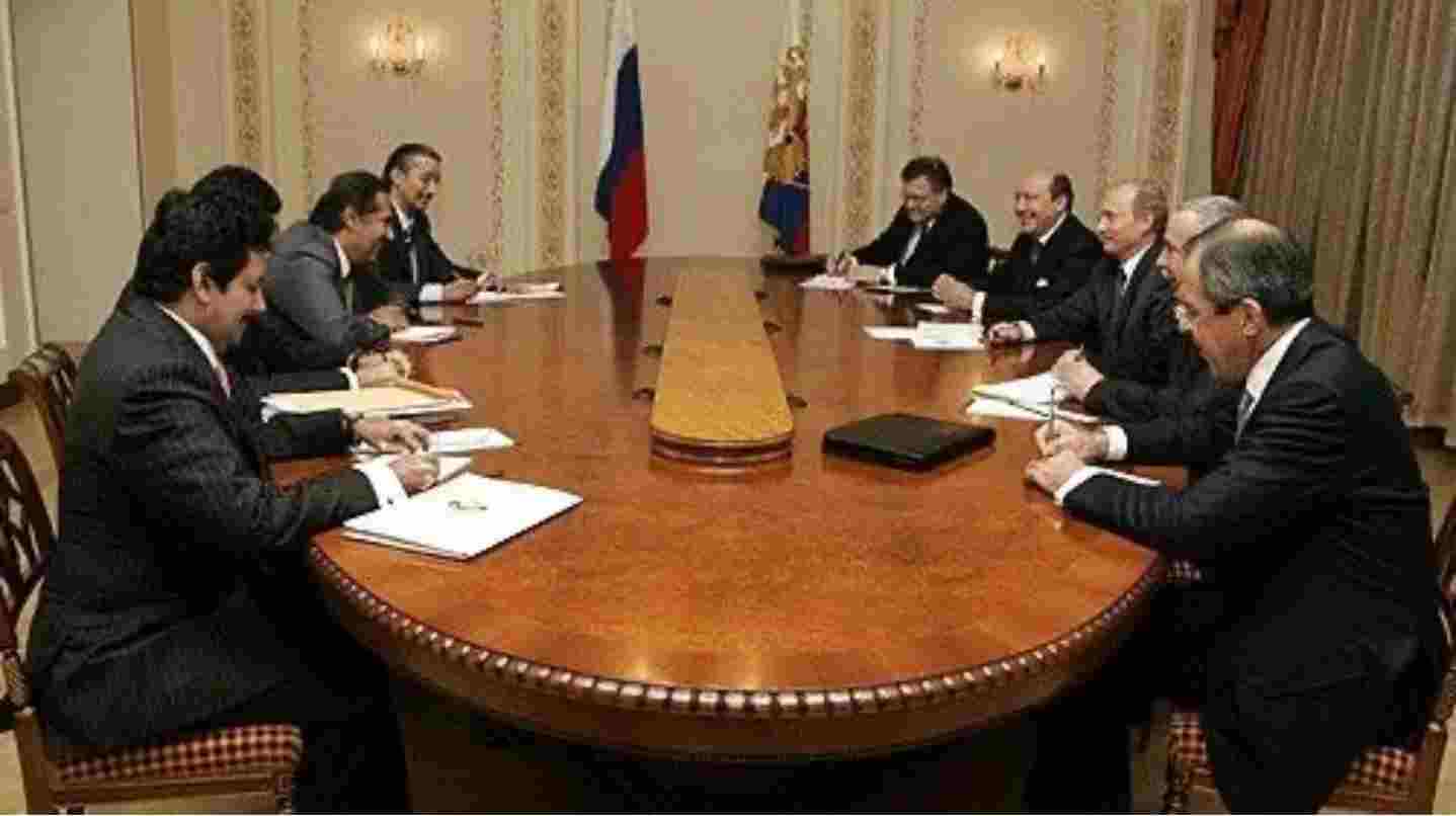 حمد بن جاسم يجري مباحثات في موسكو بشأن برنامج نووي إيران