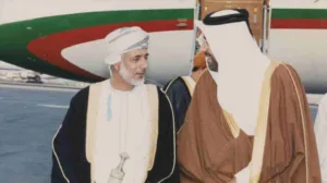 حمد بن جاسم يبعث رسالة إلى يوسف بن علوي بشأن علاقات البلدين