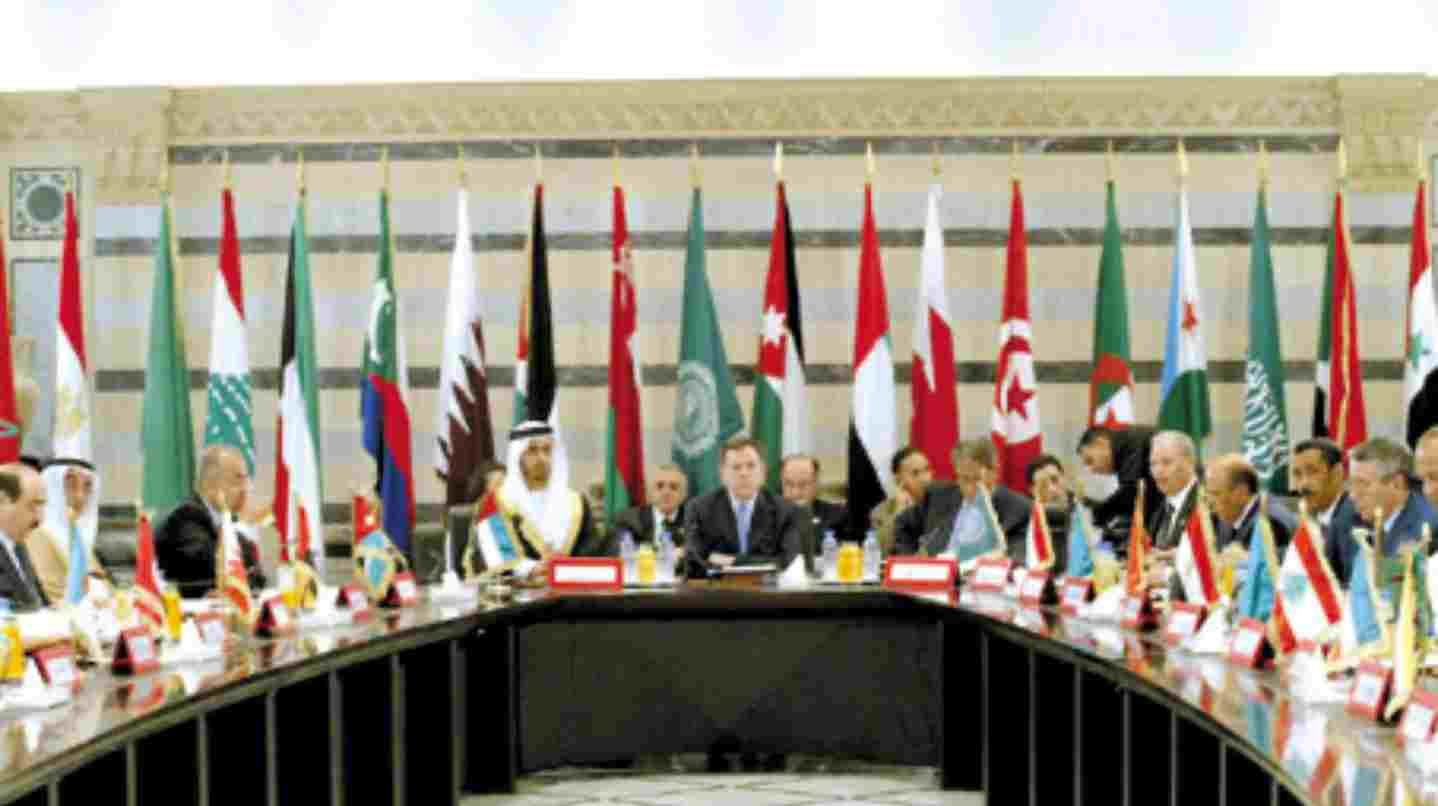 حمد بن جاسم ينتقد كيل الغرب بمكيالين في لبنان