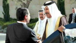 حمد بن جاسم وملك الأردن يبحثان جهود إعادة إحياء عملية السلام