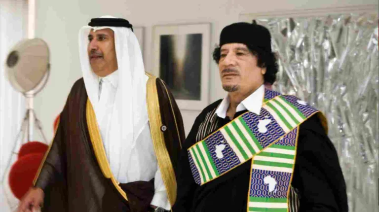 حمد بن جاسم يلتقي القذافي ويترأس لجنة التعاون بين قطر وليبيا