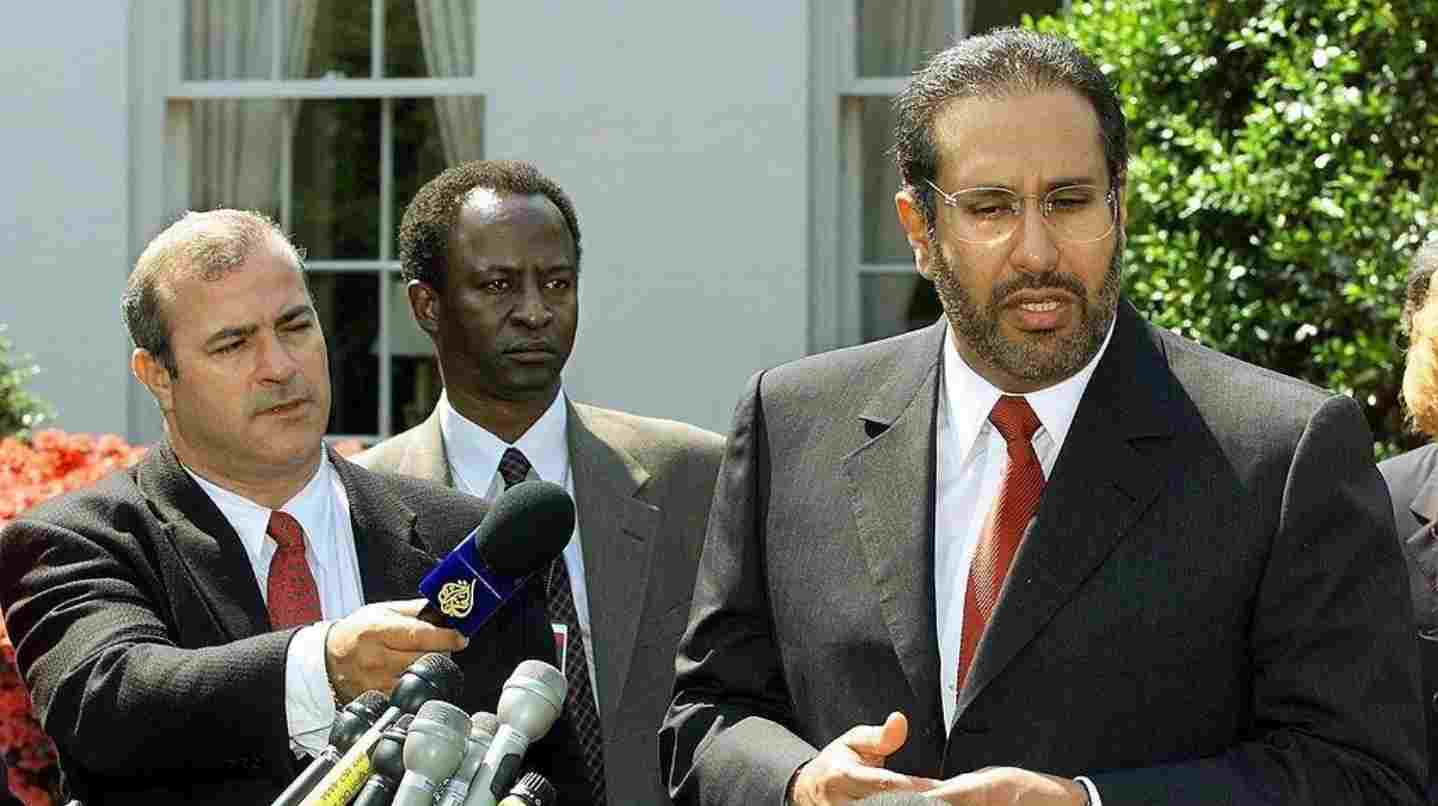 حمد بن جاسم: نسعى لعقد قمة تجمع عرفات وشارون