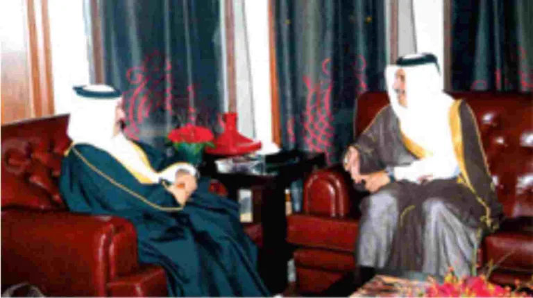 حمد بن جاسم وملك البحرين يبحثان علاقات البلدين