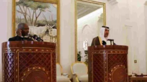 حمد بن جاسم يعلن مشاركة قطر في قوات اليونيفيل بلبنان