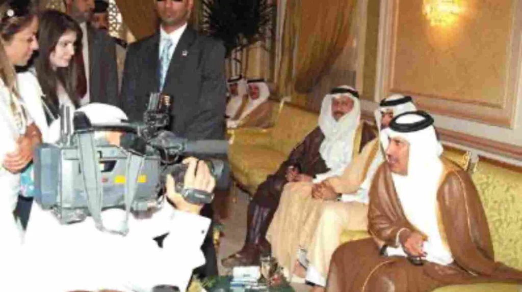 وزير الخارجية القطري في الكويت ضمن جولة خليجية