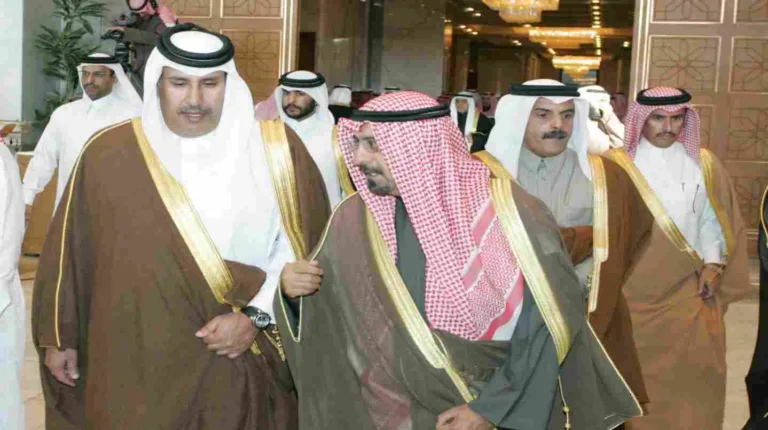 حمد بن جاسم يراسل الشيخ محمد الصباح بشأن تعاون الدوحة والكويت