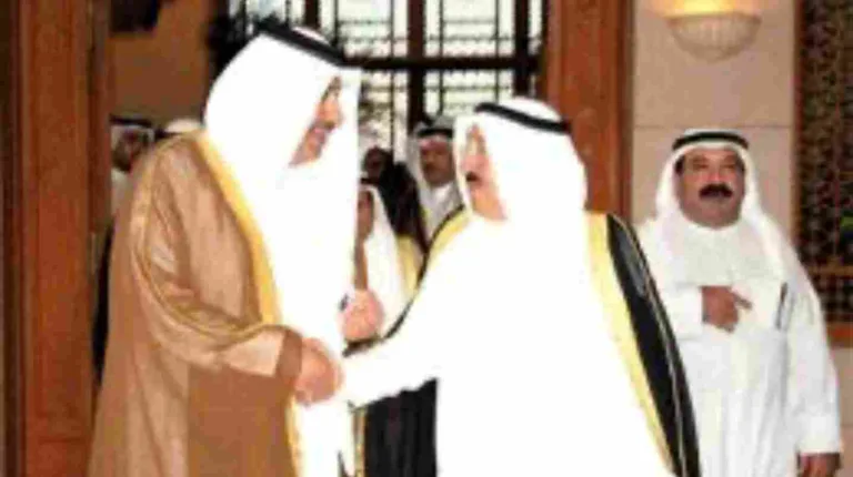 وزير الخارجية القطري في الكويت ضمن جولة خليجية