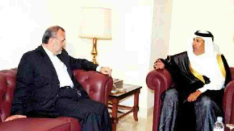 حمد بن جاسم ومنوشهر متكي يبحثان العدوان على لبنان