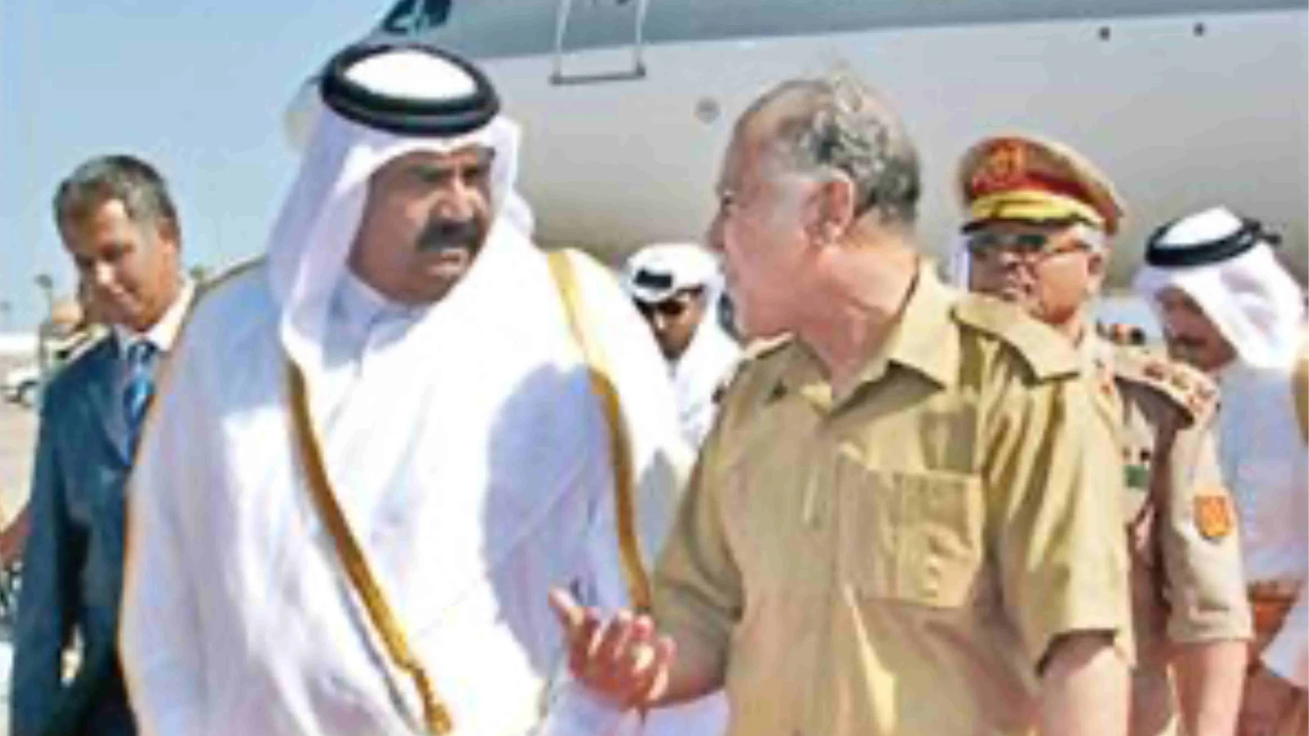 أمير قطر والقذافي يبحثان ترتيبات القمة العربية في سرت