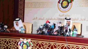 حمد بن جاسم: سندرس مقترحات نجاد بشأن تعاون دول الخليج وإيران