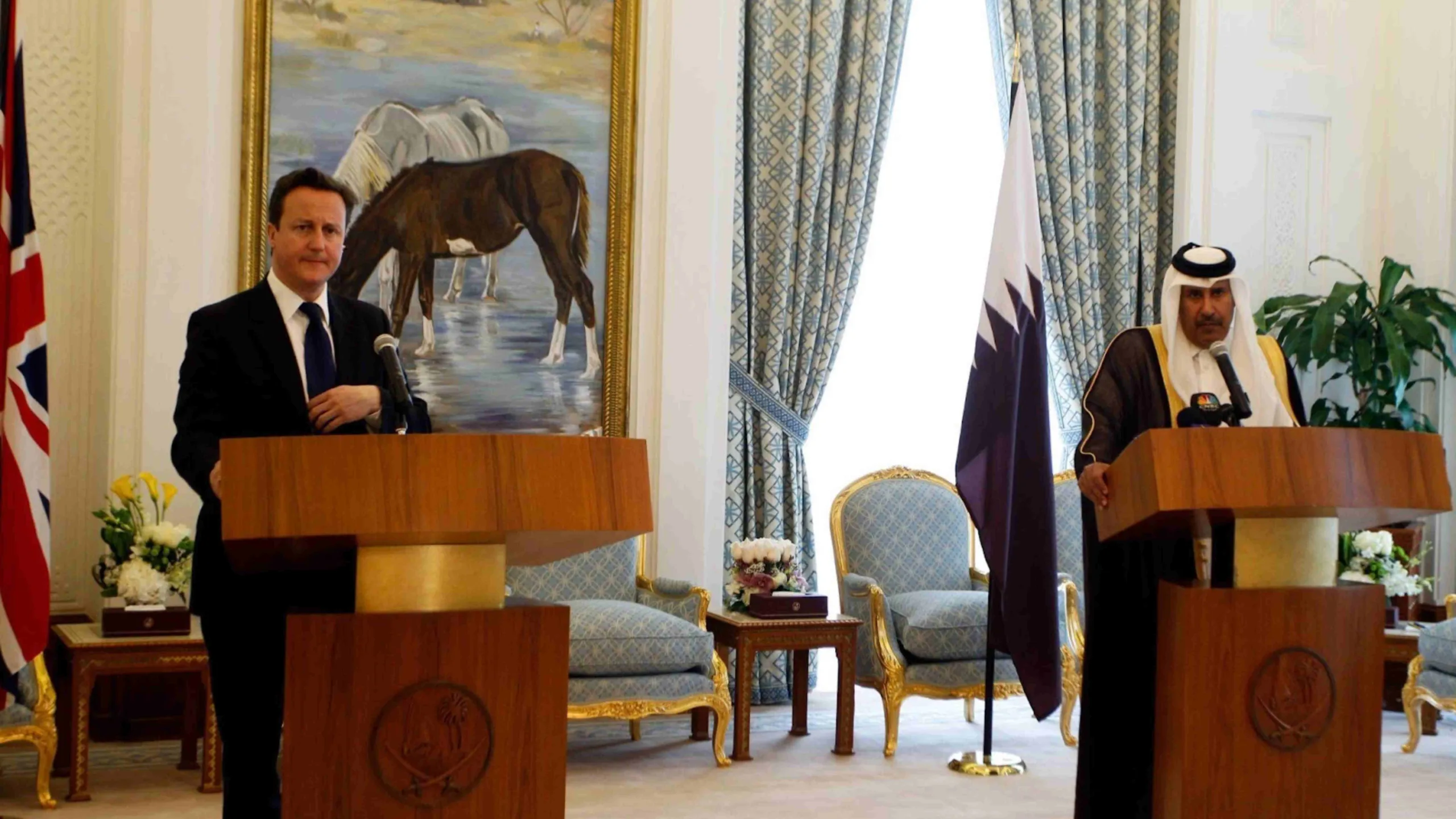 حمد بن جاسم يرد على مزاعم القذافي بشأن تدخل قطر في ليبيا