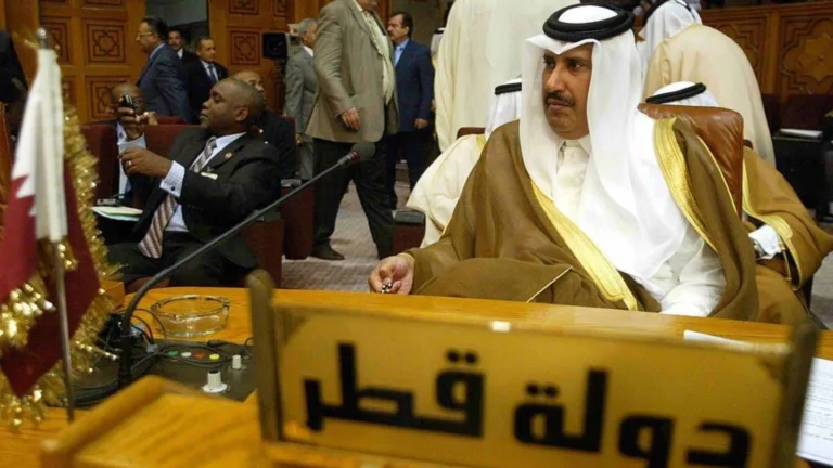 حمد بن جاسم يؤكد أهمية دور مصر في قيادة العالم العربي