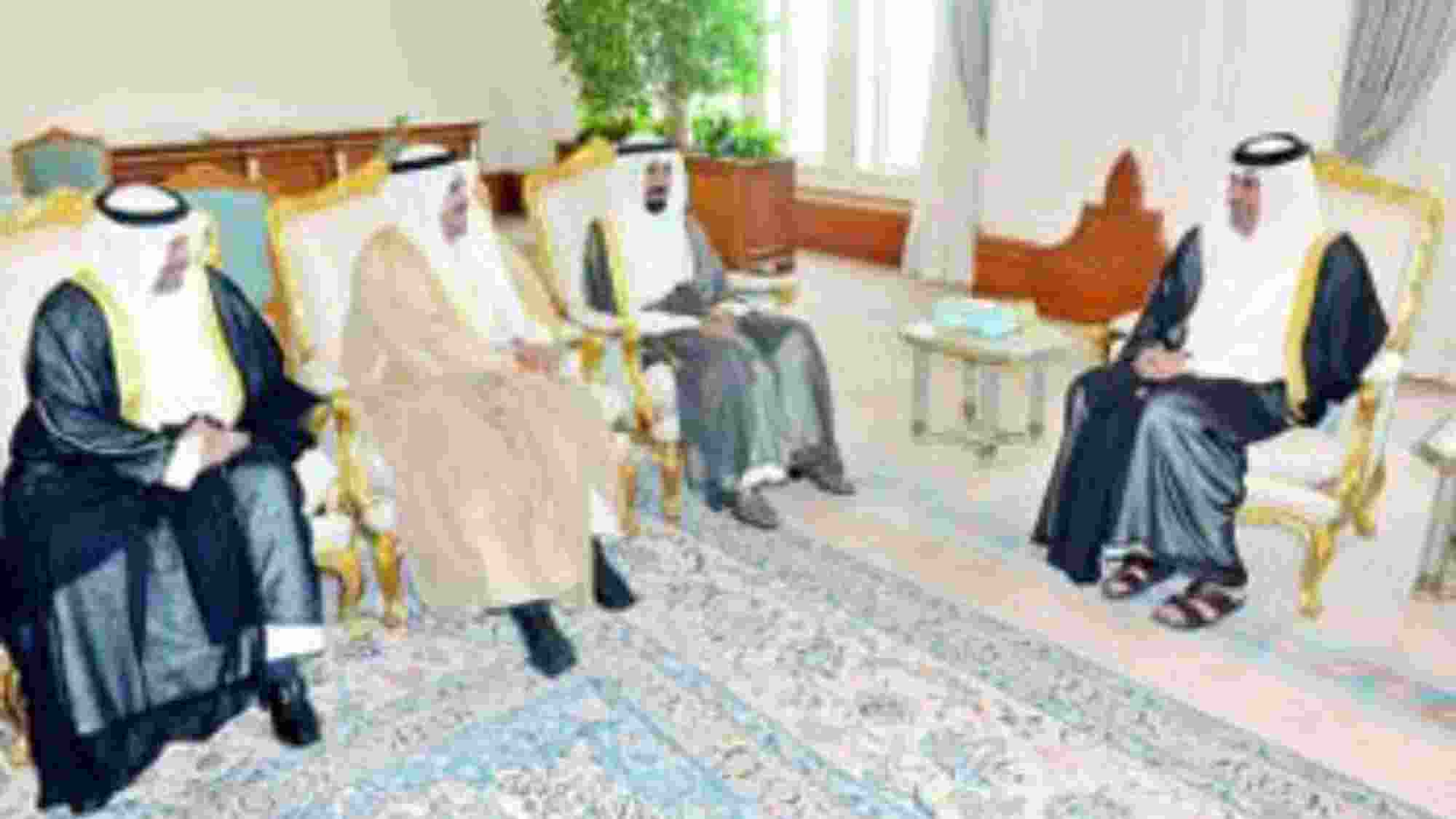 حمد بن جاسم يستقبل محافظ العاصمة الكويتية بالدوحة