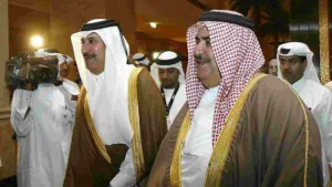 حمد بن جاسم والشيخ خالد بن أحمد يبحثان سبل دعم تعاون قطر والبحرين