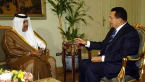 حمد بن جاسم يلتقي مبارك ويؤكد ضرورة عقد قمة عربية طارئة