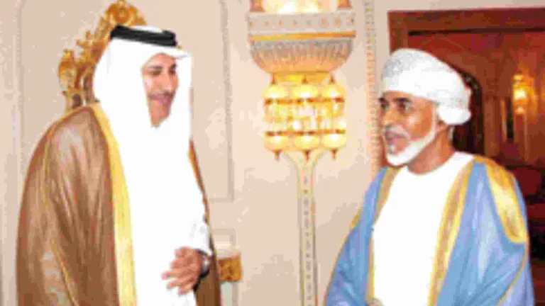 حمد بن جاسم يبحث مع السلطان قابوس العلاقات بين قطر وعمان