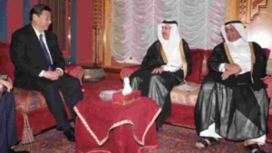 حمد بن جاسم يشهد توقيع اتفاق بين قطر والصين بمجال الطاقة