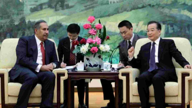 حمد بن جاسم في بكين لبحث التعاون الاقتصادي بين قطر والصين