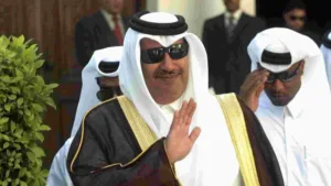 حمد بن جاسم يبحث في المنامة سبل تطوير تعاون قطر والبحرين