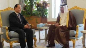 حمد بن جاسم يبحث مع مبعوث الصين للشرق الأوسط مستجدات المنطقة