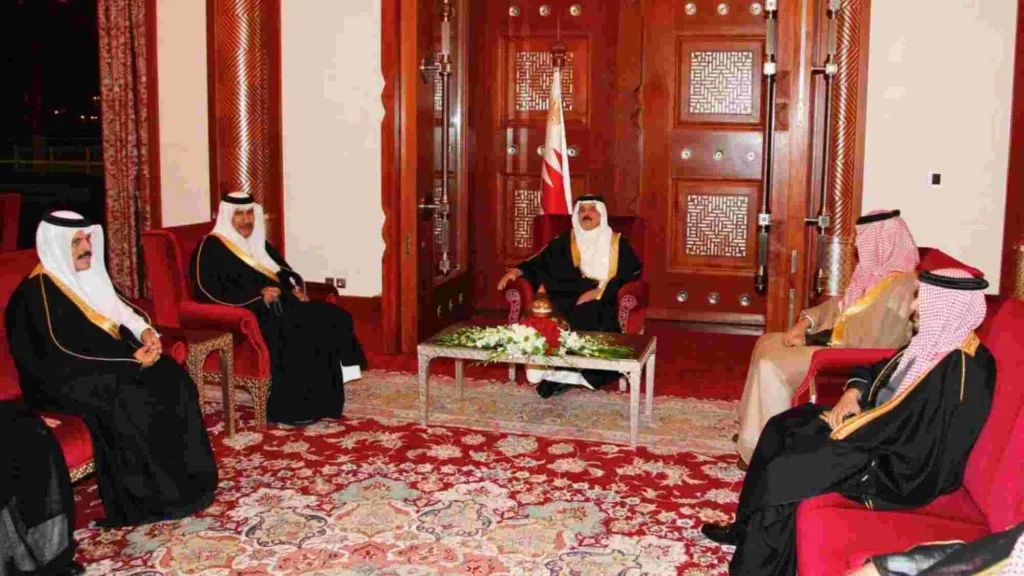 حمد بن جاسم: قوات درع الجزيرة في البحرين وفق معاهدات خليجية