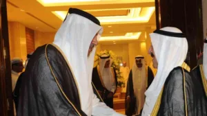 حمد بن جاسم وأمير الكويت يبحثان مخاطر محطة بوشهر الإيرانية