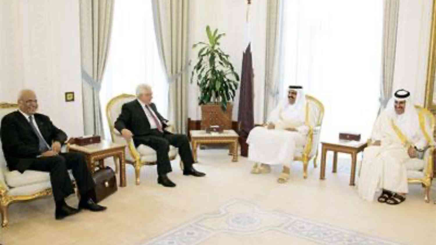 حمد بن جاسم: قطر تدعم وساطة مصر للمصالحة الفلسطينية