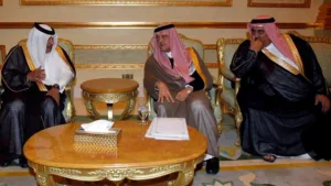 حمد بن جاسم يبحث مع وزراء عرب ضرورة وقف عمليات الأسد في سوريا