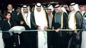 قطر تدعو لإنهاء توتر إيران والغرب بشأن احتمال إغلاق مضيق هرمز