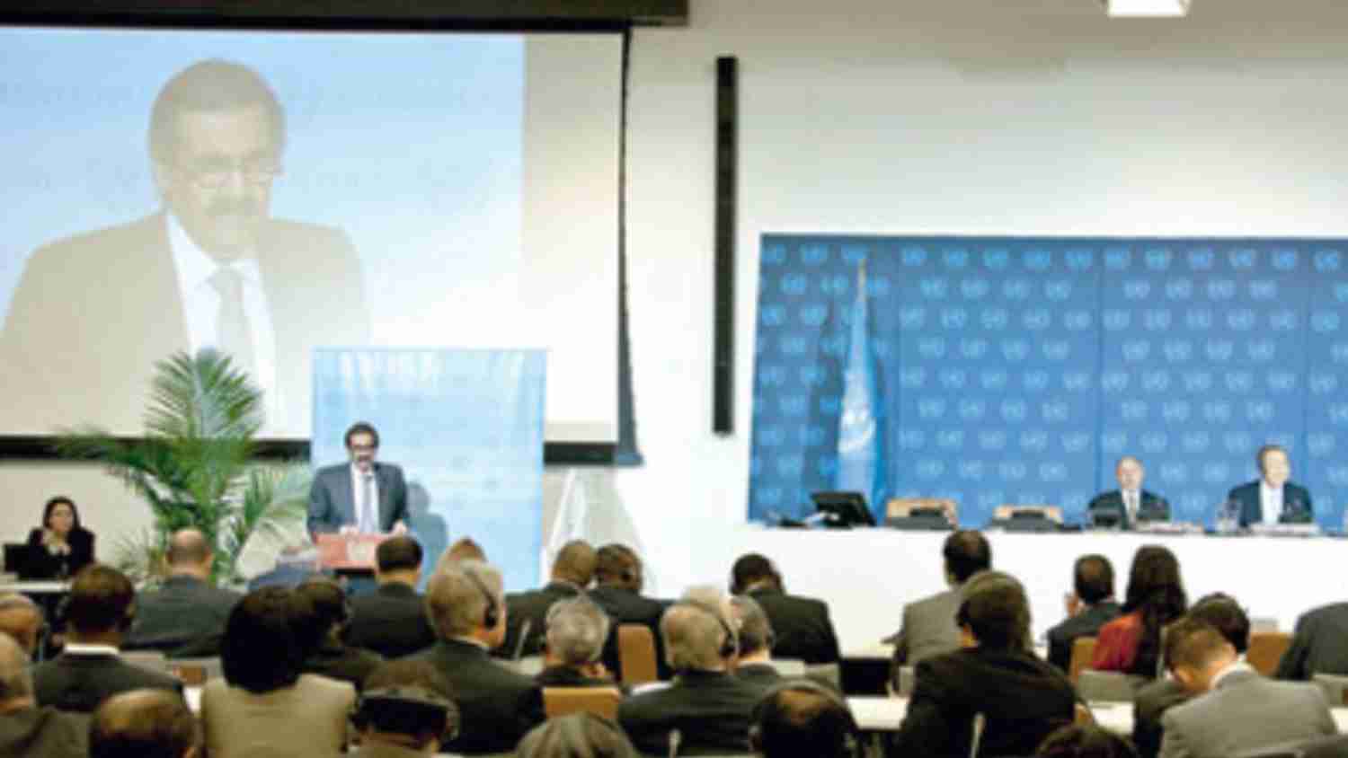 أمير قطر يشارك في اجتماع أصدقاء ليبيا بنيويورك